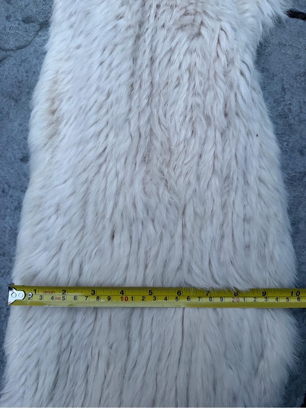Danier Cream Faux Fur Scarf - Picture 4 of 10